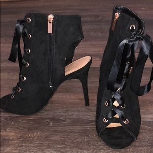 Anne Michelle black heels!